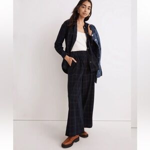 Madewell Windowpane Corduroy Wide-Leg Crop Pants in Navy